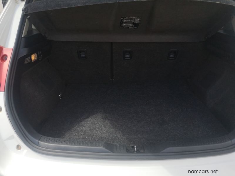 2014 Toyota AURIS 1.6 RX pictures