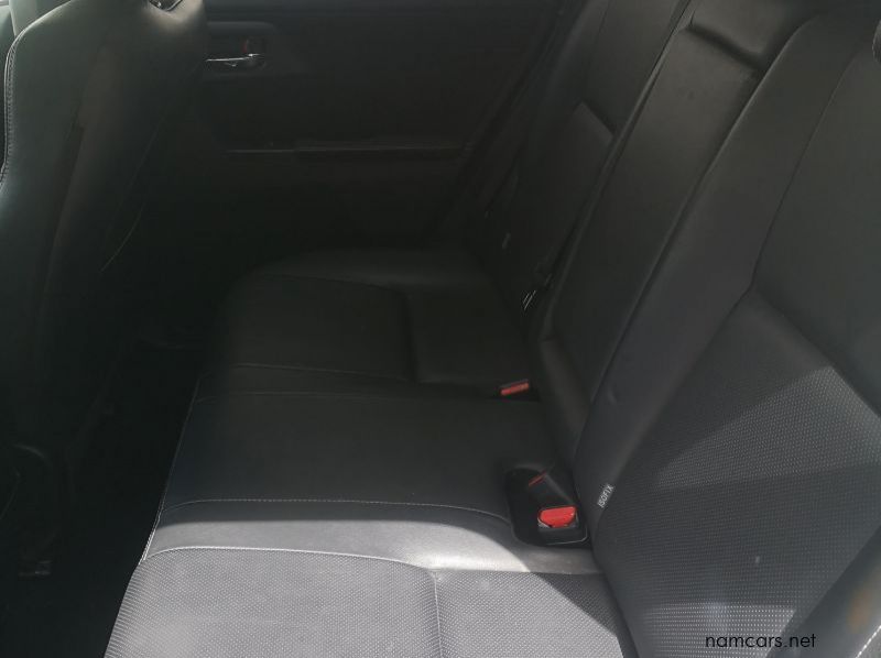 2014 Toyota AURIS 1.6 RX pictures