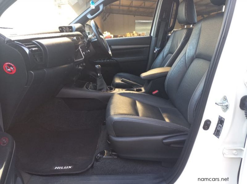 2021 Toyota 2021 Hilux DC 2.8GD6 4x4 Legend RS MT pictures