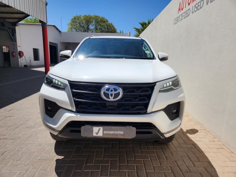 2022 Toyota Fortuner 2.4GD6 4x4 AT pictures