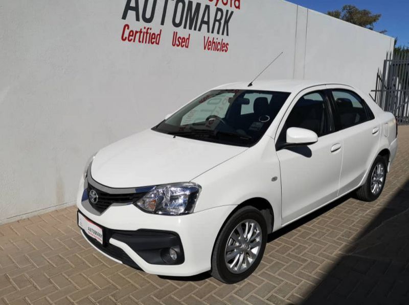 2017 Toyota Etios 1.5 Sprint Sedan pictures