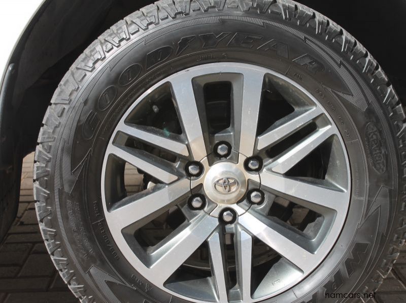 2018 Toyota Hilux DC 2.8GD6 4x4 Raider AT pictures