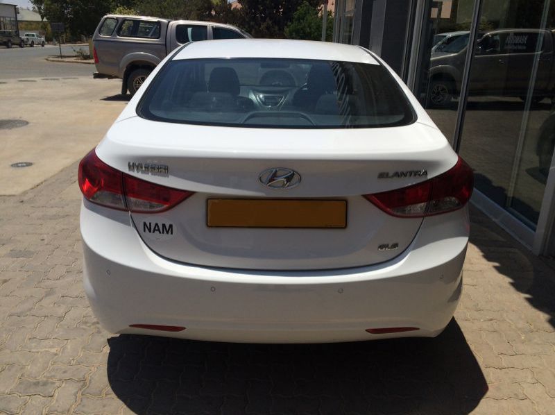 2014 Hyundai Elantra 1.8 GLS pictures