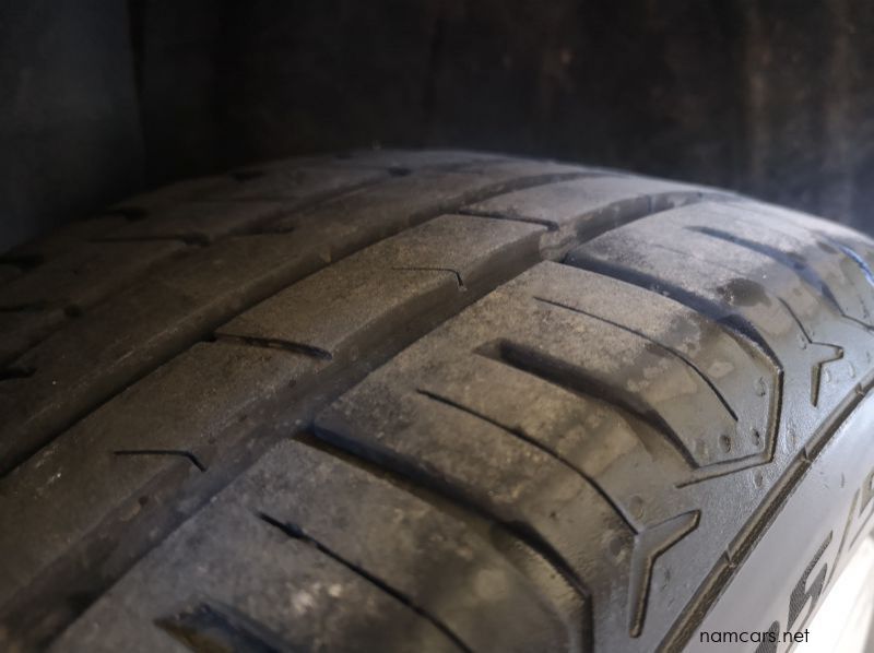 2011 Toyota COROLLA 2.0L DIESEL pictures