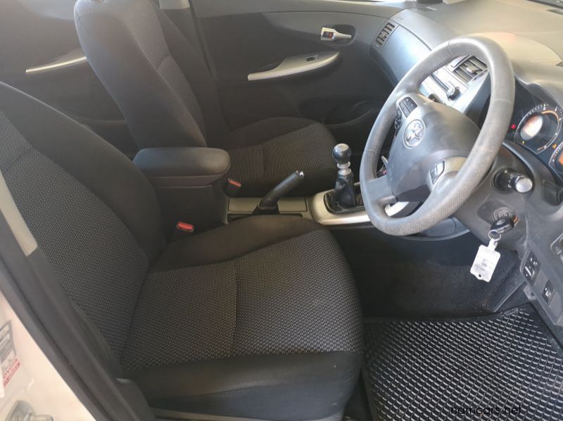 2011 Toyota COROLLA 2.0L DIESEL pictures