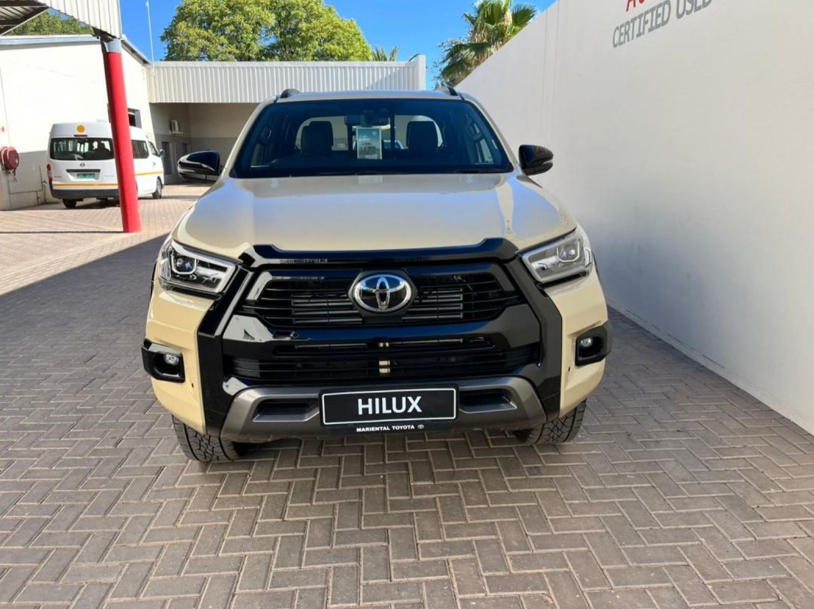 2026 Toyota Toyota Hilux Double Cab 2.8GD6 4x2 Legend 55 AT pictures