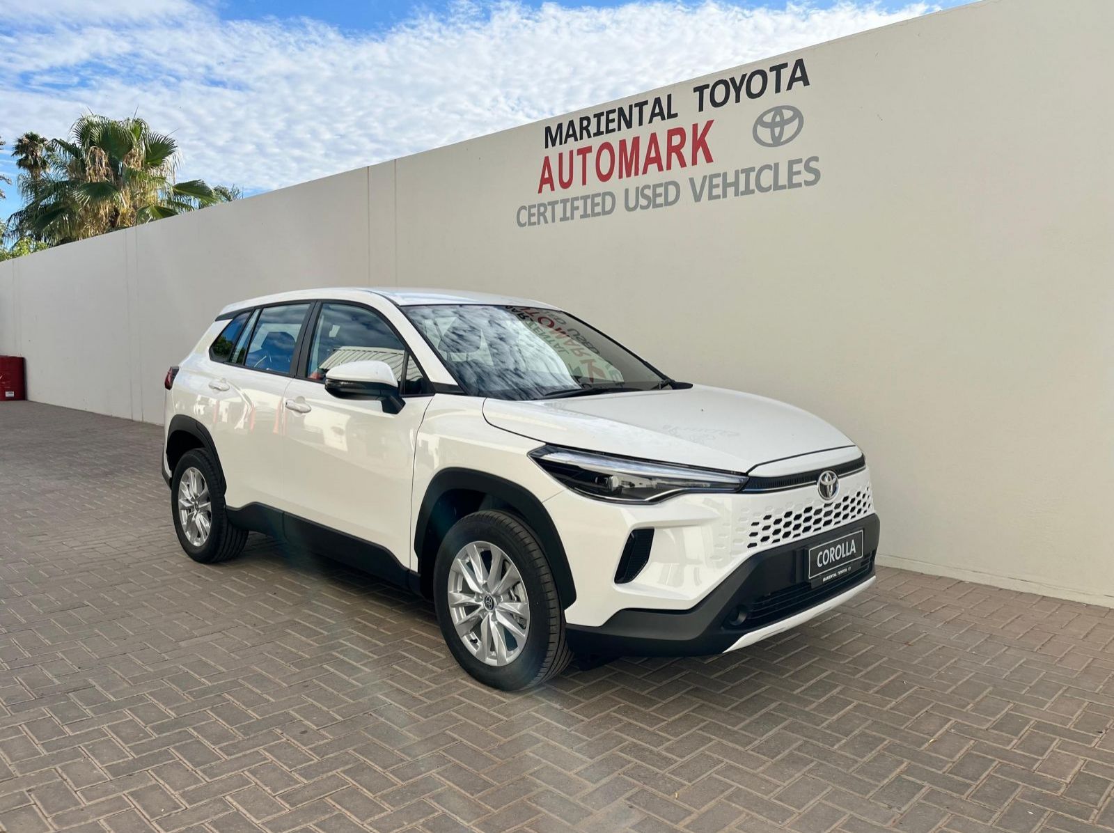 New Toyota Corolla Cross Xi  for sale in Windhoek, Walvis Bay, Okahandja, Gobabis, Mariental, Otjiwarongo, Ongwediva, Namibia