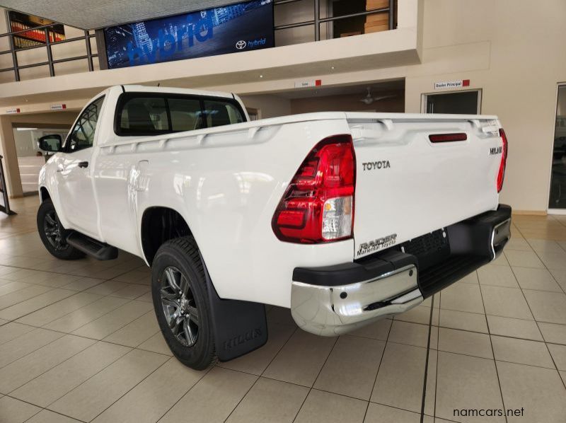 2024 Toyota Hilux SC 2.4GD6 4x2 Raider MT pictures