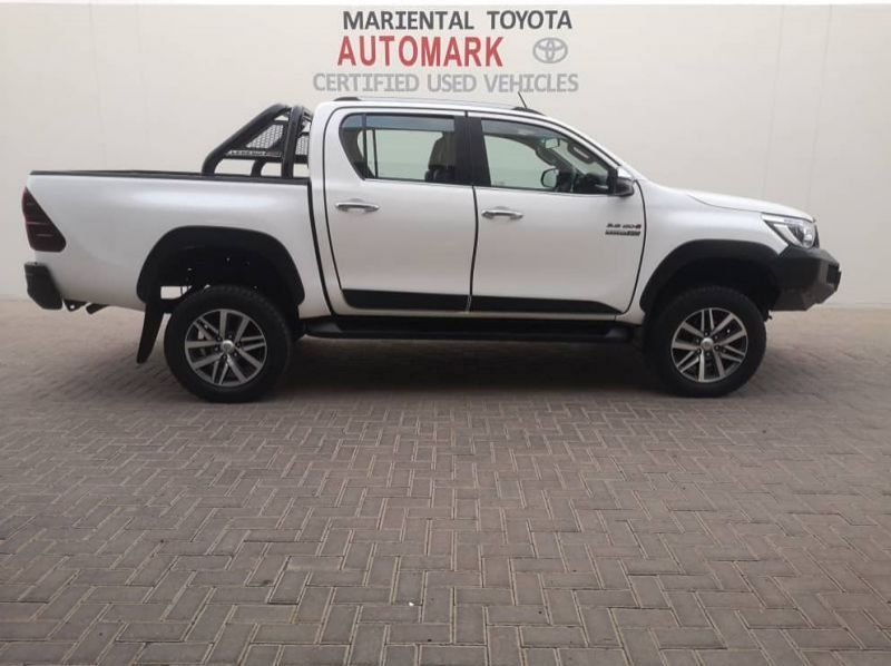 2020 Toyota 2020 Hilux DC 2.8GD6 4x4 Legend 50 AT pictures