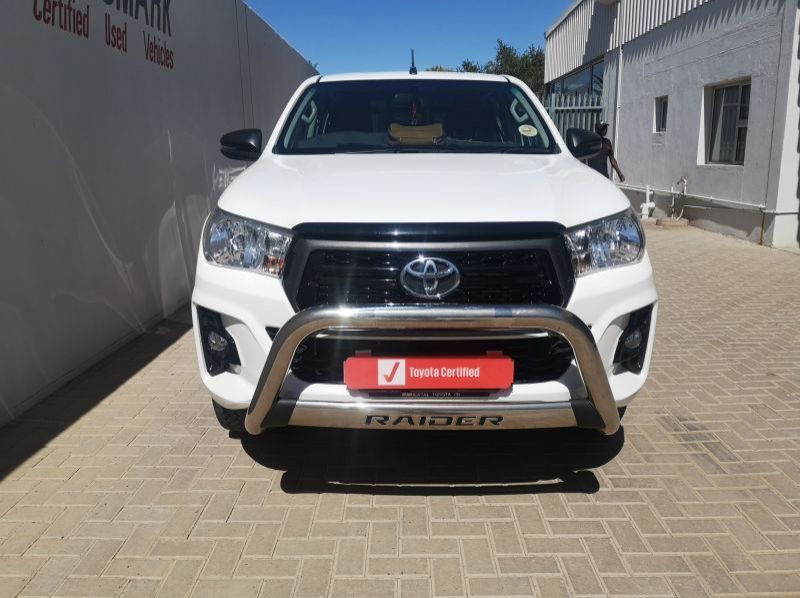2020 Toyota Hilux Double Cab Hilux DC 2.4GD6 RB SRX MT pictures