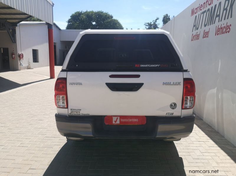 2020 Toyota Hilux Double Cab Hilux DC 2.4GD6 RB SRX MT pictures