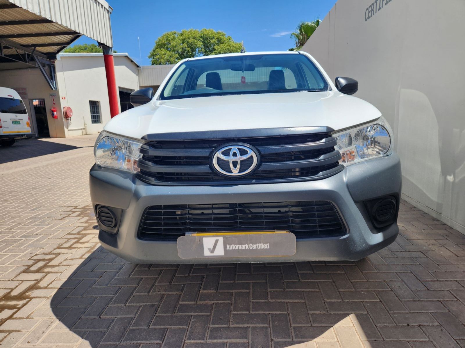 2020 Toyota Hilux SC 2.0VVTi S A/C 5MT pictures