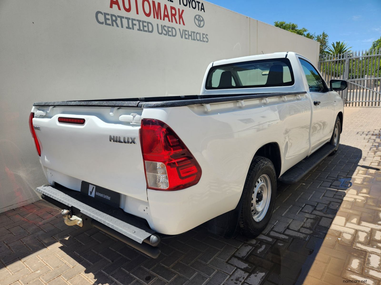 2020 Toyota Hilux SC 2.0VVTi S A/C 5MT pictures