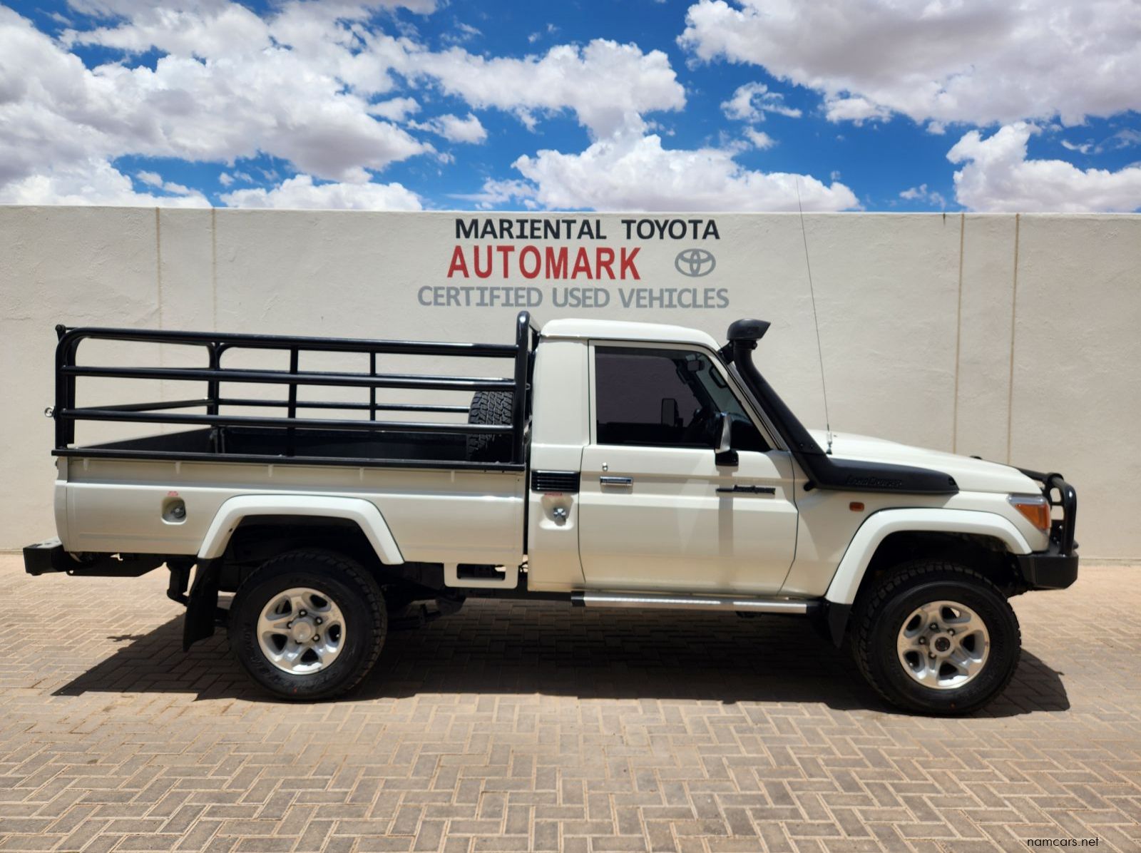 2023 Toyota Land Cruiser SC 4.5 V8 Diesel pictures