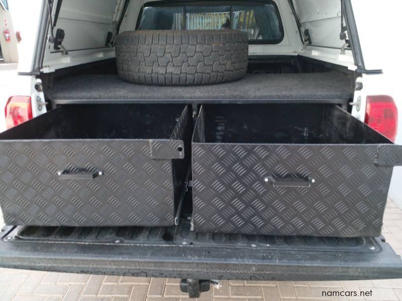 2018 Toyota Hilux Double Cab  2.8GD64x4DakarAT pictures