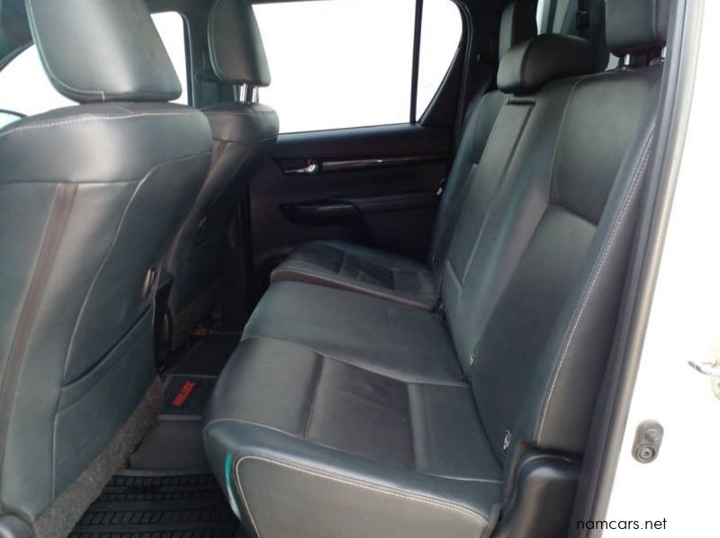 2018 Toyota Hilux Double Cab  2.8GD64x4DakarAT pictures