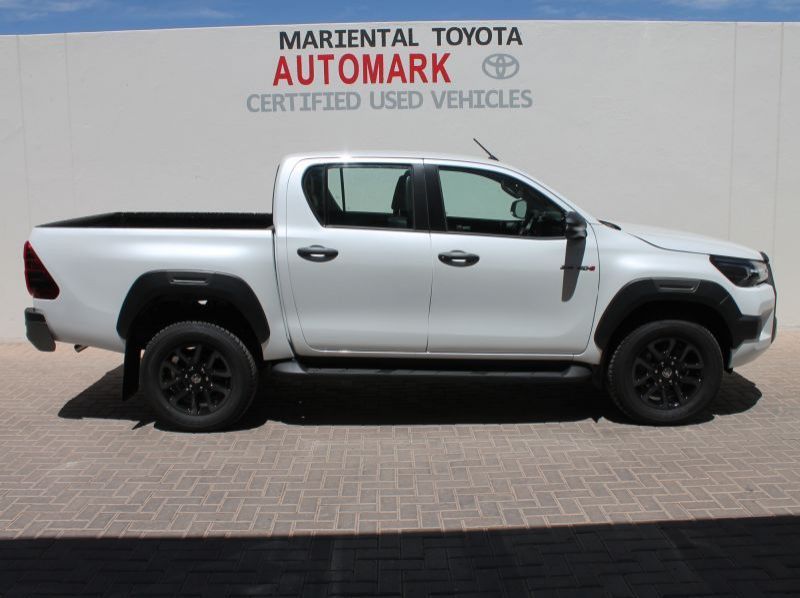 2024 Toyota Hilux DC 2.8GD6 4x2 Legend AT pictures
