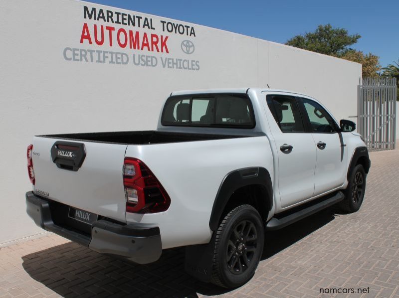 2024 Toyota Hilux DC 2.8GD6 4x2 Legend AT pictures