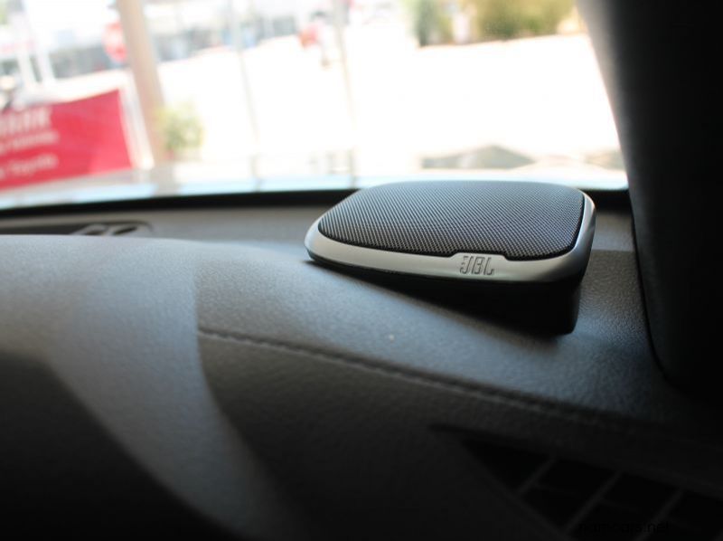 2024 Toyota Hilux DC 2.8GD6 4x2 Legend AT pictures