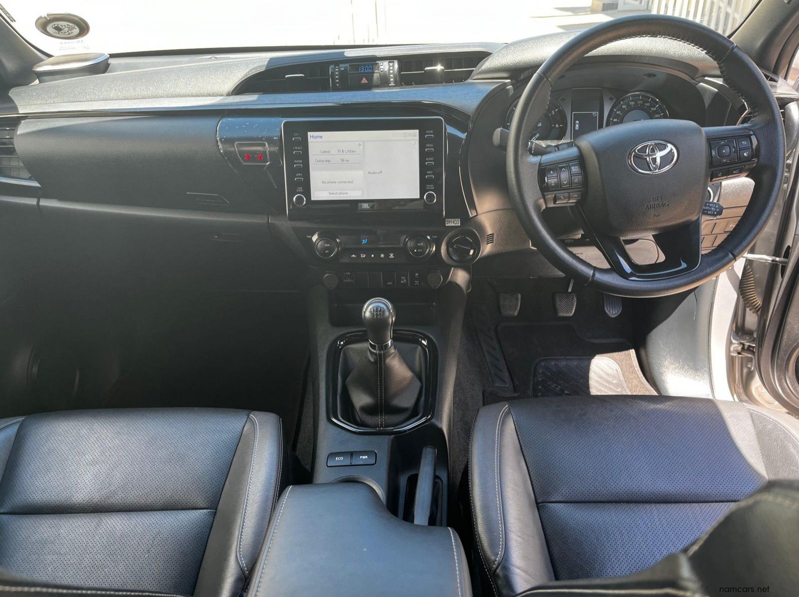 2023 Toyota Toyota Hilux Double Cab DC 2.8GD6 4X4 LGD 6MT pictures