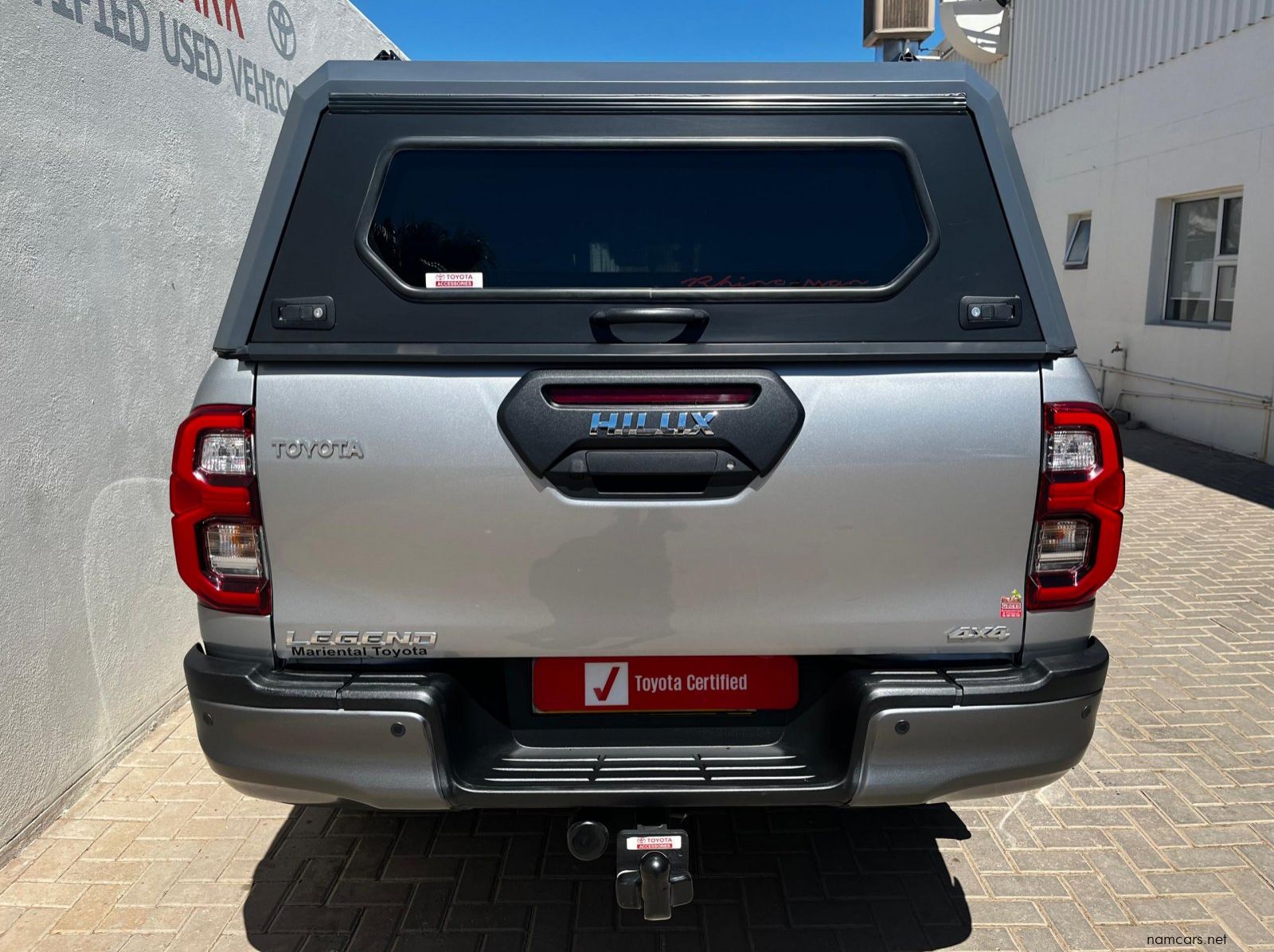 2023 Toyota Toyota Hilux Double Cab DC 2.8GD6 4X4 LGD 6MT pictures