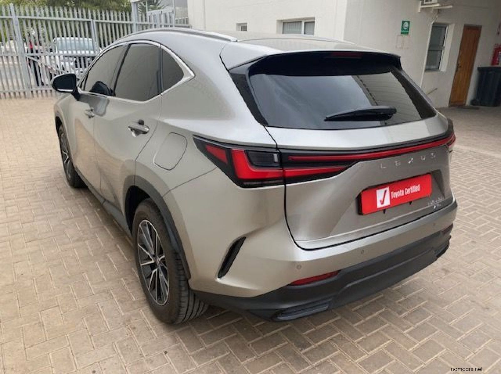 2025 Lexus Nx 350h Ex hybrid pictures