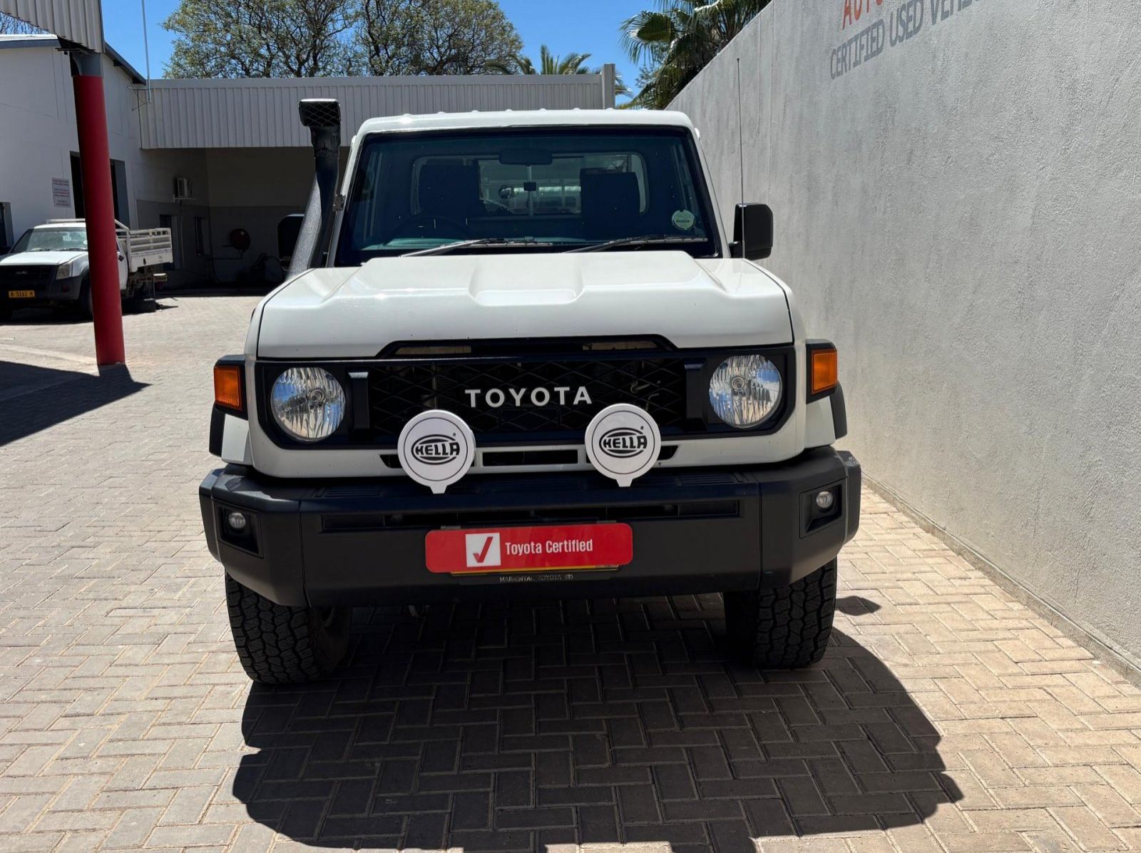 2024 Toyota Land Cruiser Pickup LC79 2.8 GD-6 S/C AT pictures