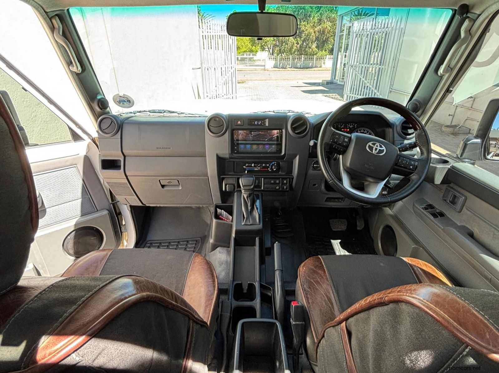 2024 Toyota Land Cruiser Pickup LC79 2.8 GD-6 S/C AT pictures