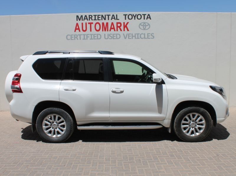 2015 Toyota Prado 3.0 Diesel 4x4 VX AT pictures