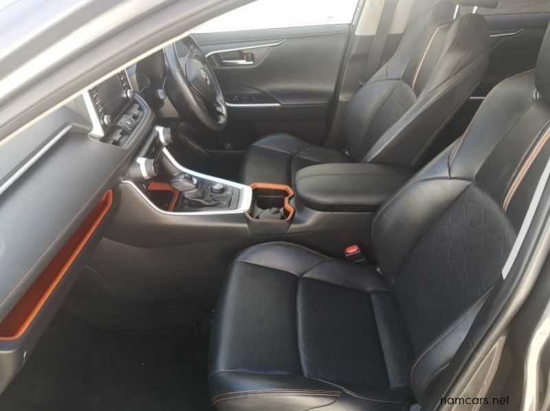 2020 Toyota RAV4 2.0L GX-R AWD pictures