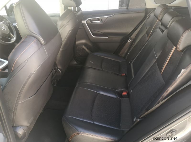 2020 Toyota RAV4 2.0L GX-R AWD pictures