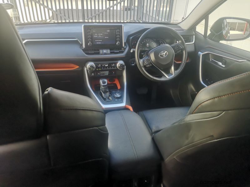 2020 Toyota RAV4 2.0L GX-R AWD pictures