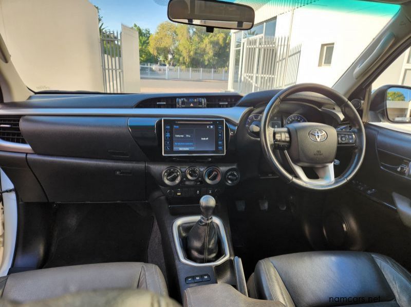 2018 Toyota Hilux XC 2.8GD6 4x4 Raider MT pictures