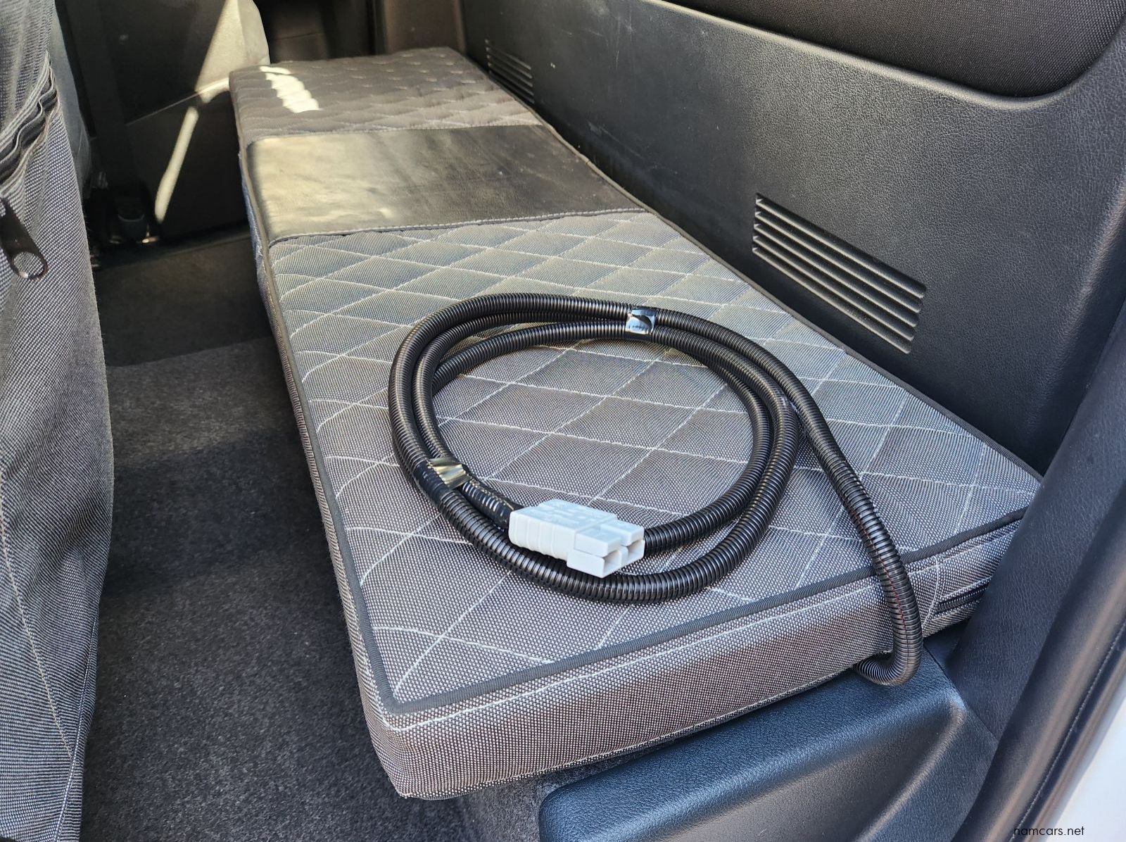 2023 Toyota Hilux XC 2.8GD6 4x4 Legend MT pictures