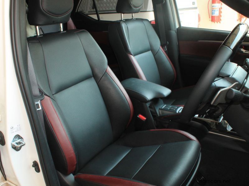 2023 Toyota Fortuner 2.8GD6 4x4 AT VX pictures