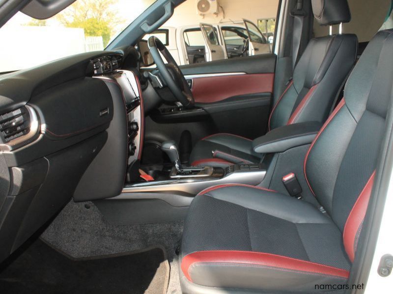 2023 Toyota Fortuner 2.8GD6 4x4 AT VX pictures