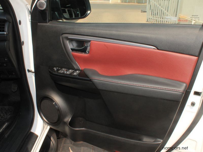 2023 Toyota Fortuner 2.8GD6 4x4 AT VX pictures