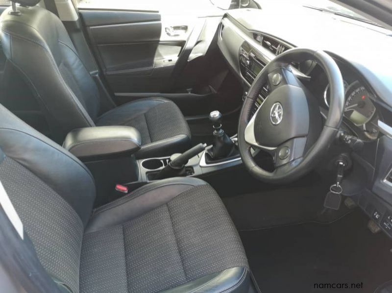 2014 Toyota Corolla Sprinter 1.6 pictures