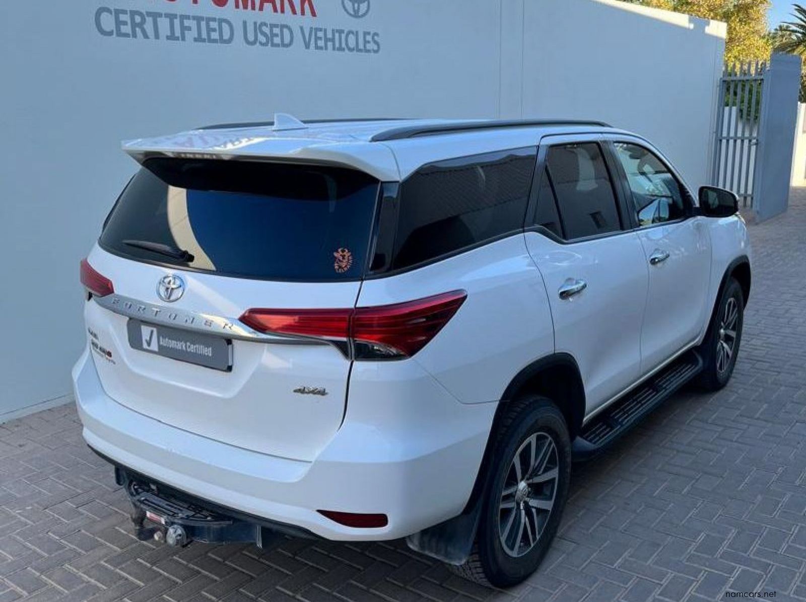 2018 Toyota Fortuner 2.8 GD-6 4X4 6AT pictures