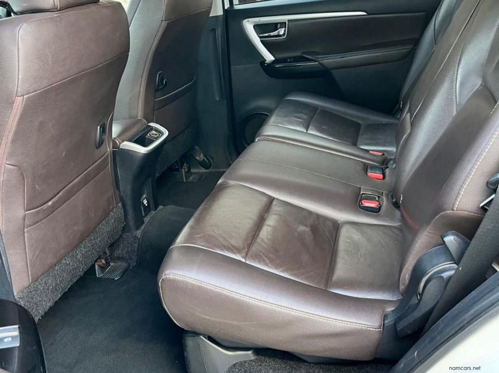 2018 Toyota Fortuner 2.8 GD-6 4X4 6AT pictures