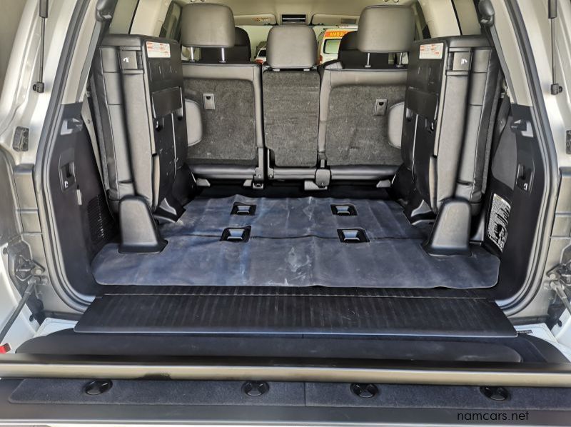 2020 Toyota LAND CRUISER 200 4.5 D4D VX-R pictures