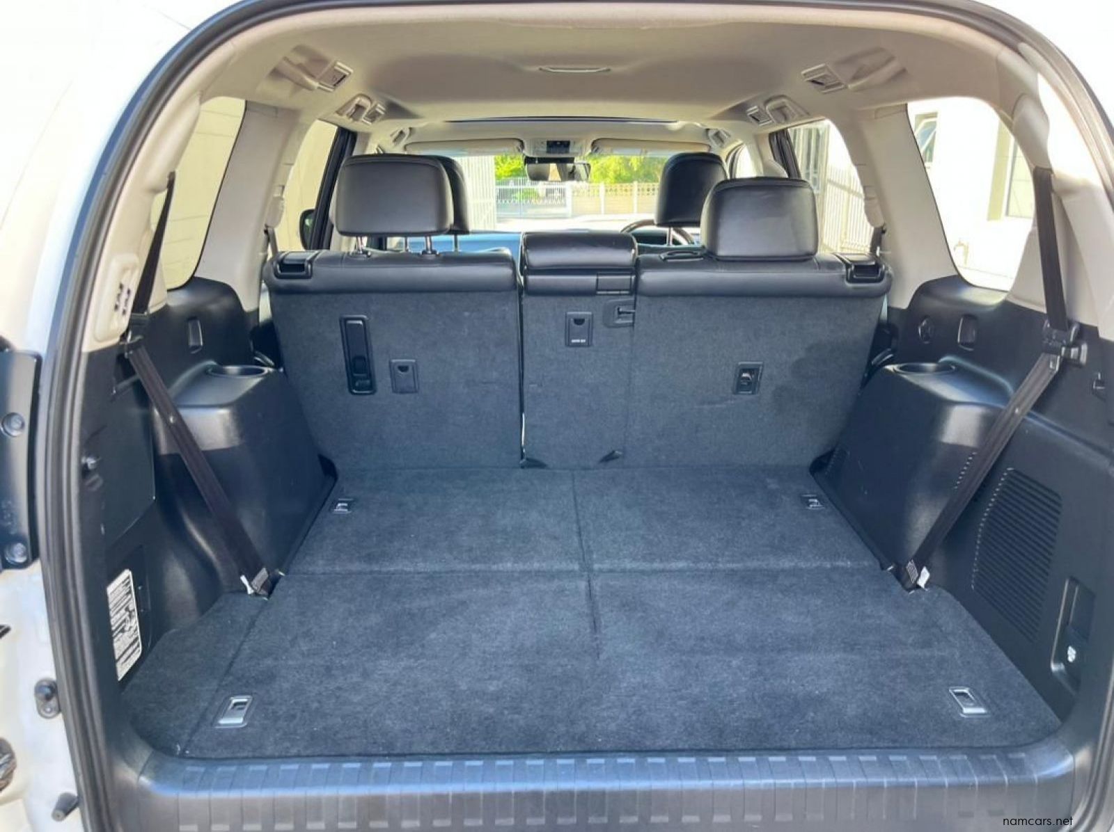 2022 Toyota Land Cruiser Prado 2.8GD VX-L pictures