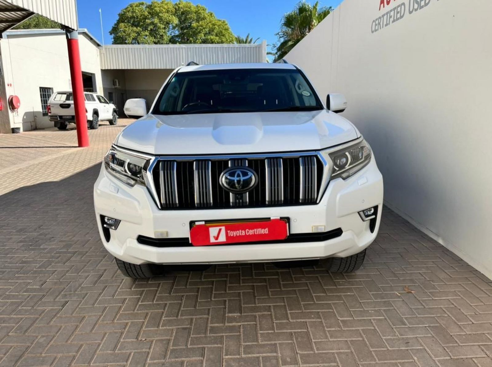 2022 Toyota Land Cruiser Prado 2.8GD VX-L pictures