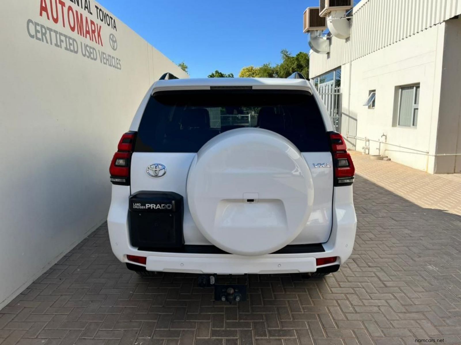 2022 Toyota Land Cruiser Prado 2.8GD VX-L pictures