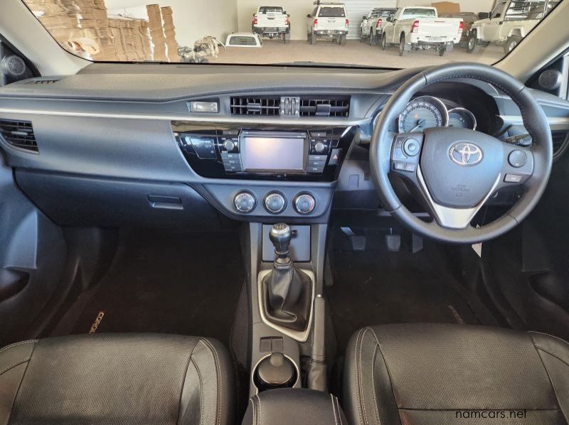 2014 Toyota Corolla 1.6 Prestige pictures