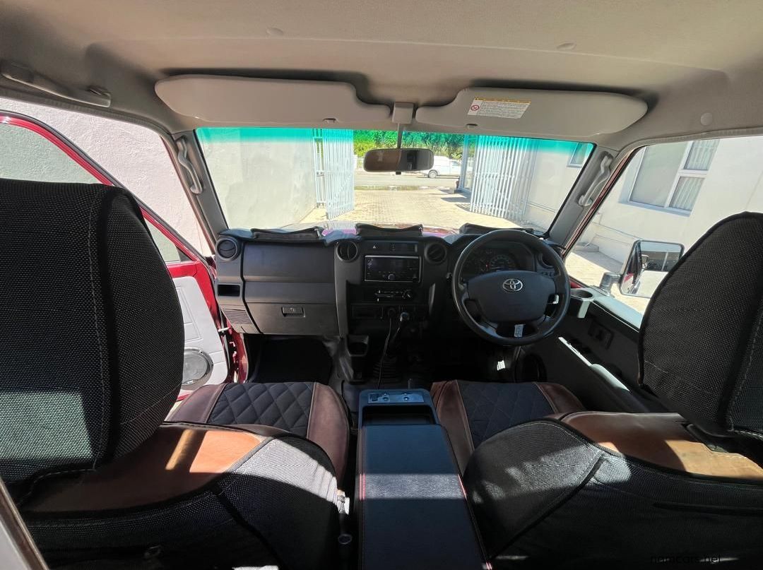 2016 Toyota Land Cruiser SC 4.0 V6 Petrol pictures