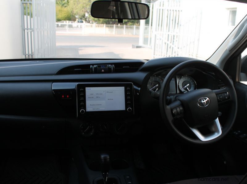 2023 Toyota Hilux DC 2.4GD6 4x2 Raider AT pictures