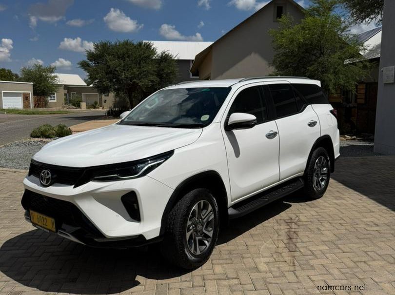 2023 Toyota Fortuner 2.4GD6 4x4 AT pictures