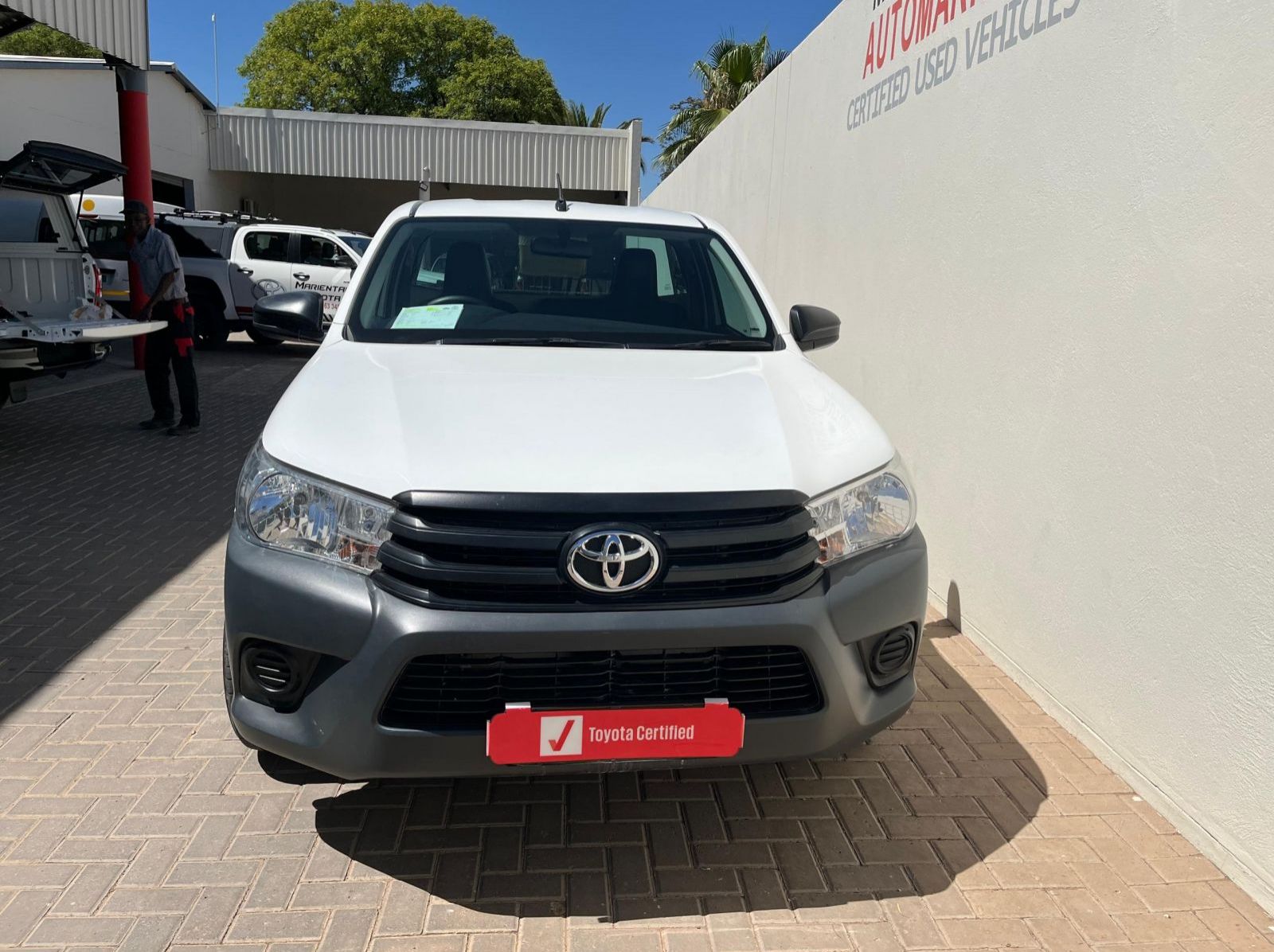 2022 Toyota Hilux SC 2.0VVTi S A/C 5MT pictures