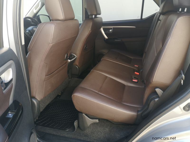 2018 Toyota FORTUNER 2.8 4X4 AT pictures